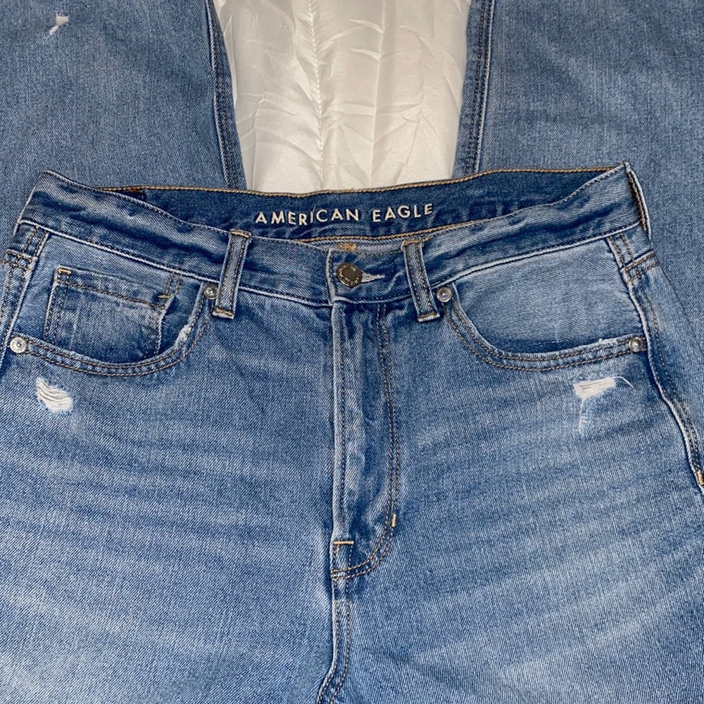 american eagle mom jeans